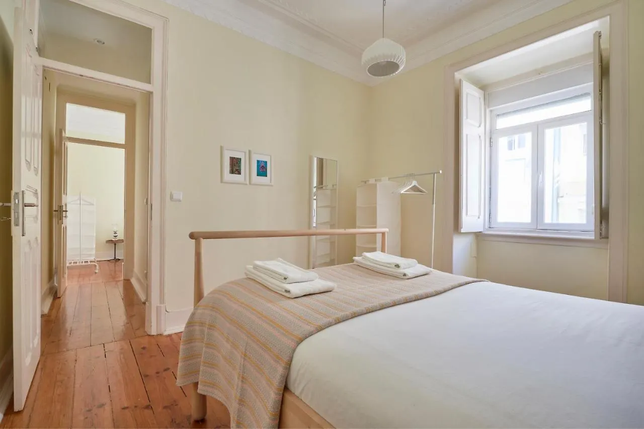 דירה ליסבון Renovated Spacious Baixa Apartment, By Timecooler