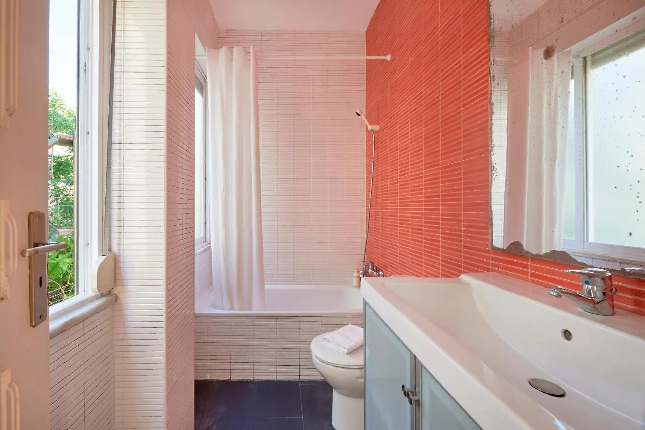 ליסבון Renovated Spacious Baixa Apartment, By Timecooler דירה